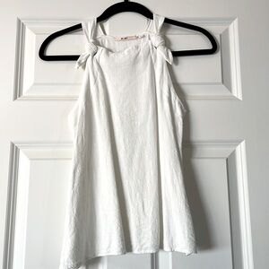 🟣5 for$25🟣 White Linen Tie Top